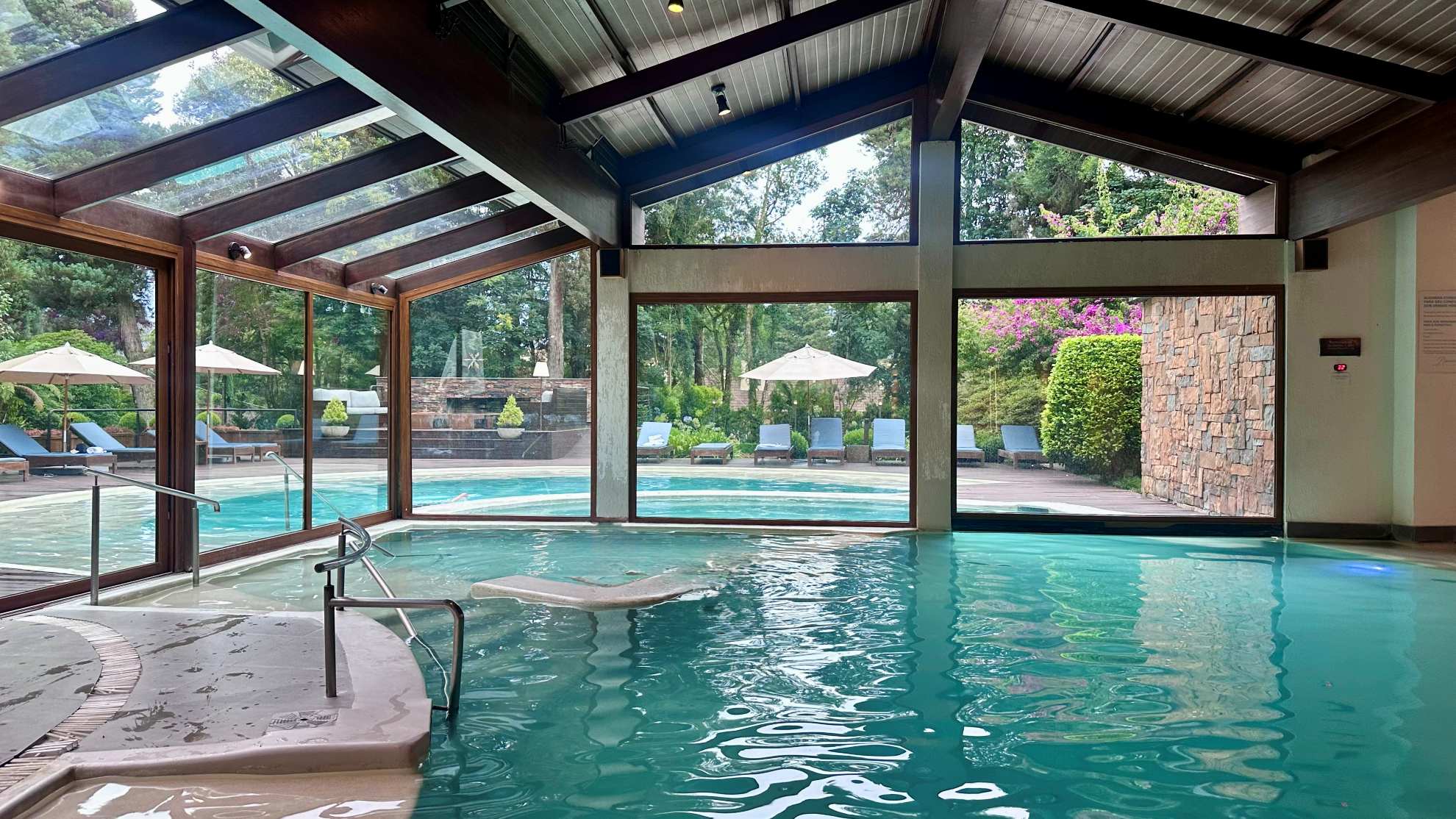 Bavária Sport Hotel Gramado piscina